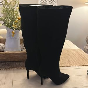 Black boots size 8 wide calf